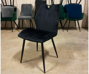 Virtuvės kėdė Hay (Velvetas) iš ekspozicijos